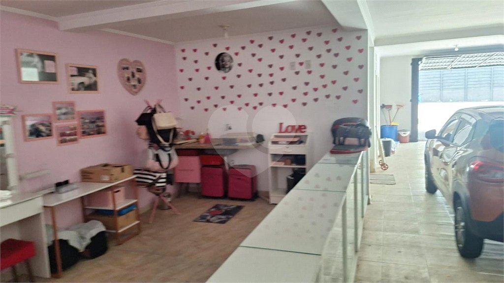 Sobrado à venda com 6 quartos, sendo 4 suítes, em Tremembé, São Paulo, SP