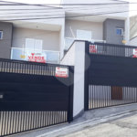 Sobrado à venda com 3 quartos, sendo 1 suíte, em Vila Romero, São Paulo, SP