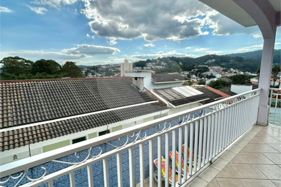 Sobrado à venda ou para alugar com 4 quartos, sendo 2 suítes, em Tremembé, São Paulo, SP