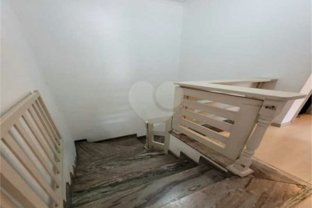 Sobrado à venda com 6 quartos, sendo 2 suítes, em Vila Romana, São Paulo, SP