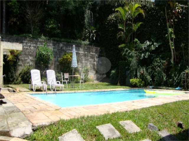 Casa Térrea à venda com 4 quartos, sendo 2 suítes,  em Vila Albertina, São Paulo, SP