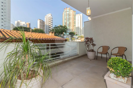 Sobrado à venda com 4 suítes em Santana, São Paulo, SP