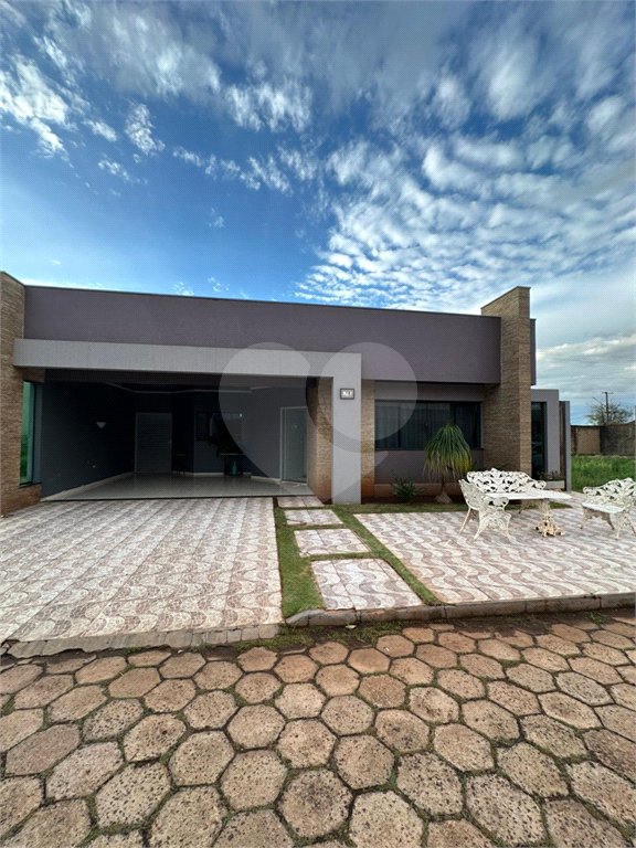 Casa à venda com 3 quartos, sendo 1 suíte,  no Centro, Ponta Porã, MS