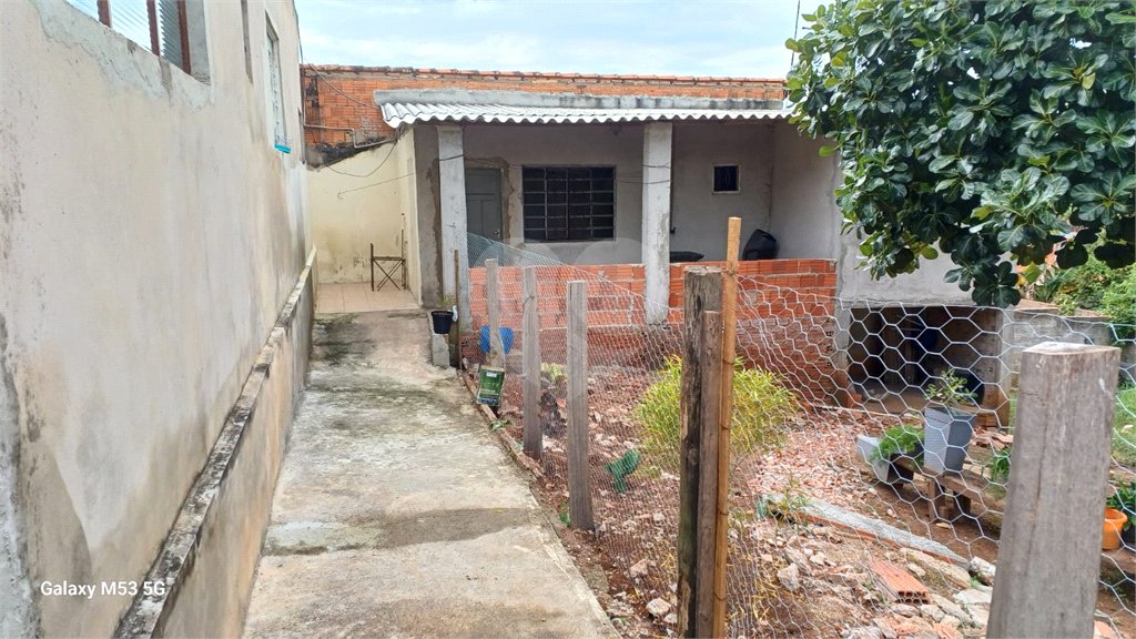 Casa à venda com 2 quartos, sendo 1 suíte, em Vila Belo Horizonte, Itapetininga, SP