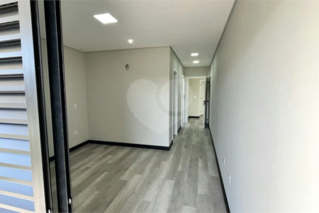 Casa à venda com 4 quartos, sendo 3 suítes, no condomínio Campos do Conde Sorocaba, Sorocaba - SP
