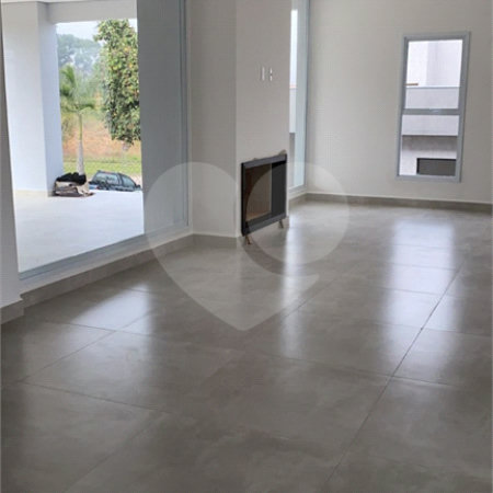 Casa à venda com 3 suítes no condomínio Vida Real, Itupeva - SP