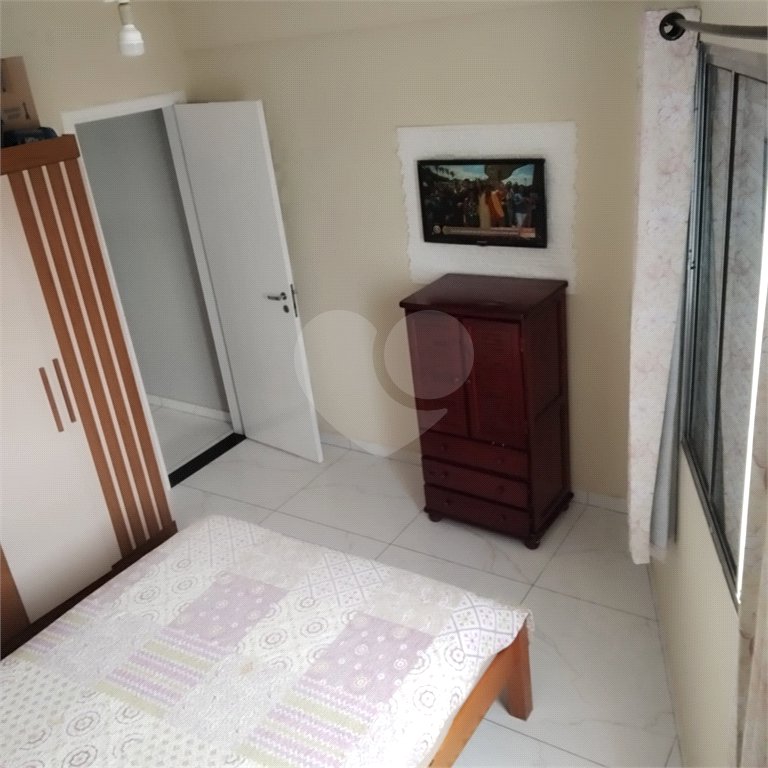 Apartamento à venda com 2 quartos em Maracanã, Praia Grande, SP