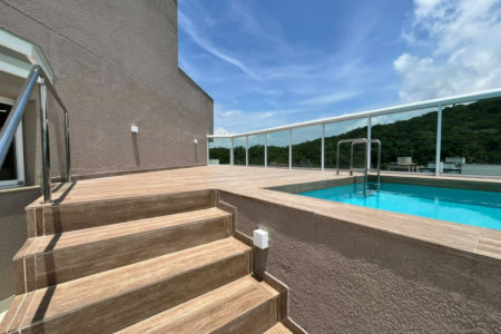 Cobertura com 3 dormitórios à venda, 270 m² por R$ 2.890.000,00 - Barra Funda - Guarujá/SP