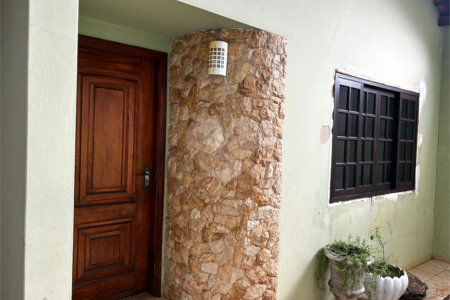 Casa à venda com 3 quartos, sendo 1 suíte, em Vila Barth, Itapetininga, SP