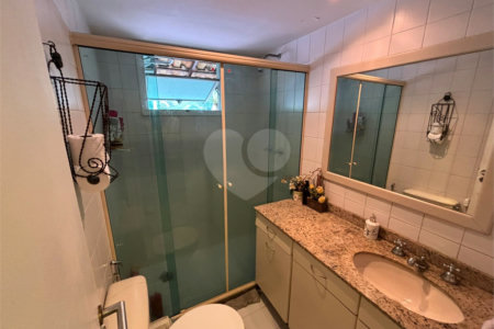 Cobertura à venda com 4 quartos, sendo 2 suítes,  em Tijuca, Rio de Janeiro, RJ