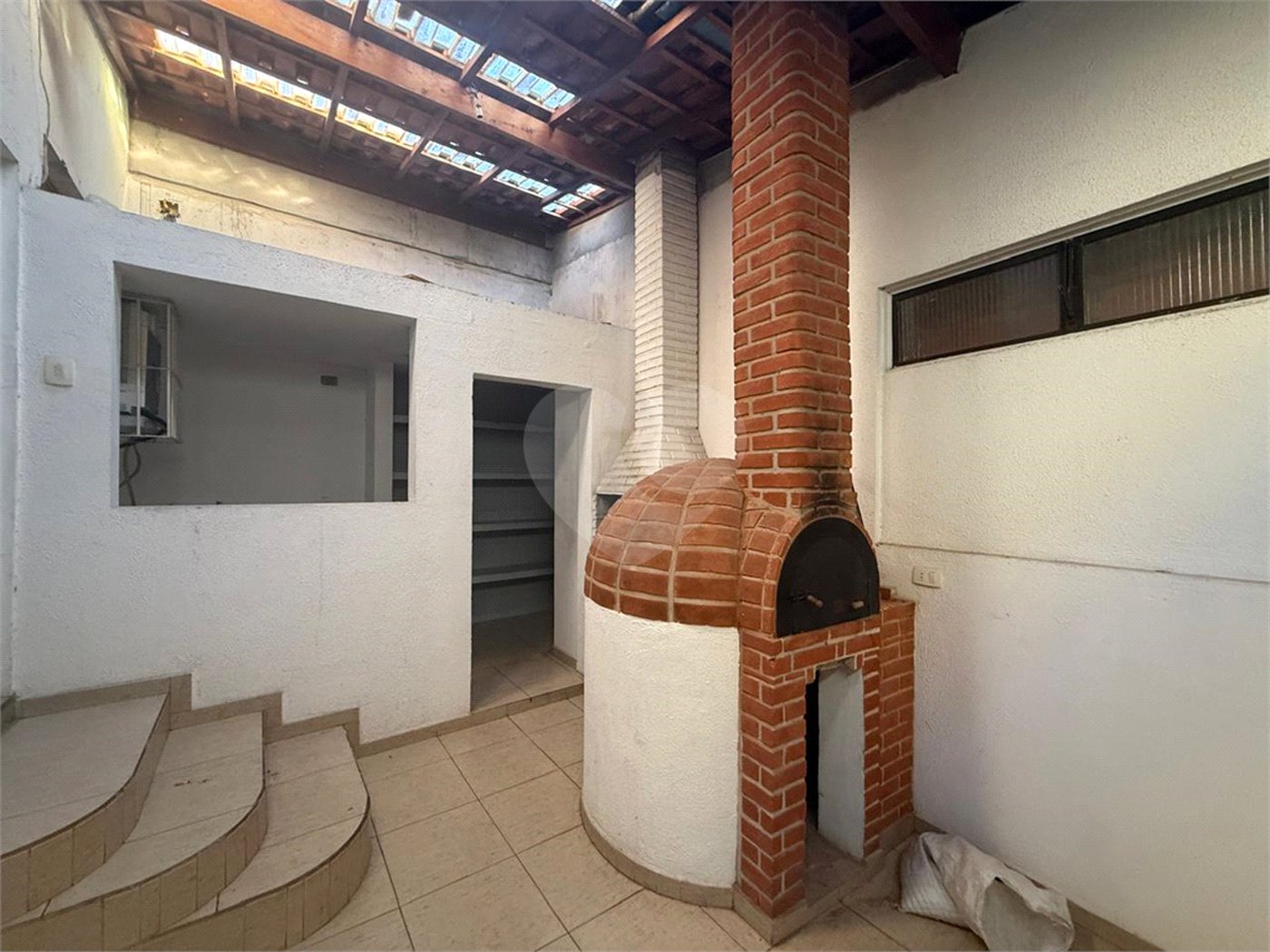 Sobrado à venda com 3 quartos, sendo 1 suíte,  em Vila Santo Antônio, São Paulo, SP