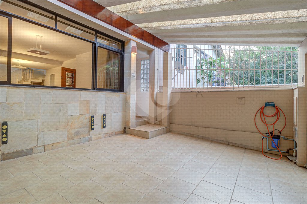 Sobrado à venda com 3 quartos, sendo 1 suíte, em Jardim Petrópolis, São Paulo, SP