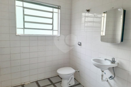 Casa à venda ou para alugar com 3 quartos em Alto de Pinheiros, São Paulo, SP