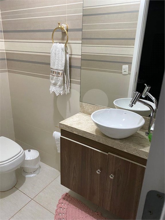 Casa à venda com 3 quartos, sendo 1 suíte, no condomínio Vida Verde 1, Suzano - SP