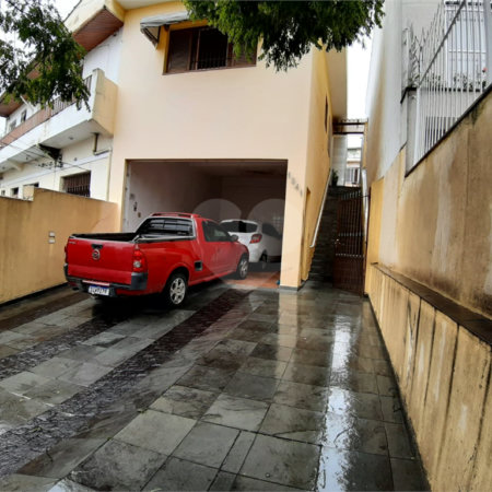 Sobrado à venda com 5 quartos em Vila Nivi, São Paulo, SP