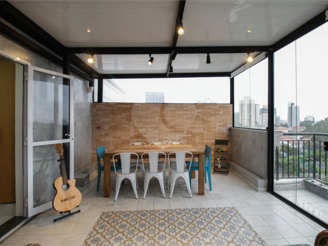 Apartamento à venda com 2 quartos, sendo 1 suíte,  em Saúde, São Paulo, SP