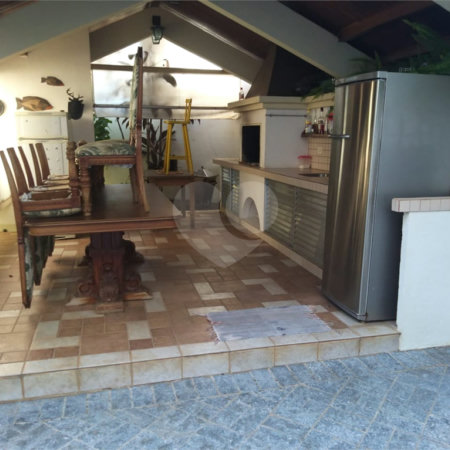 Casa à venda com 3 quartos, sendo 1 suíte, em Vila Gardênia, Atibaia, SP