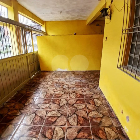 CASA Á VENDA EM SANTÍSSIMO ,ESTRADA DA POSSE ..