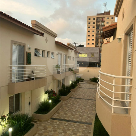 Casa à venda com 3 quartos, sendo 1 suíte, no condomínio Residencial Villa Felicitá Ii, São Paulo - SP