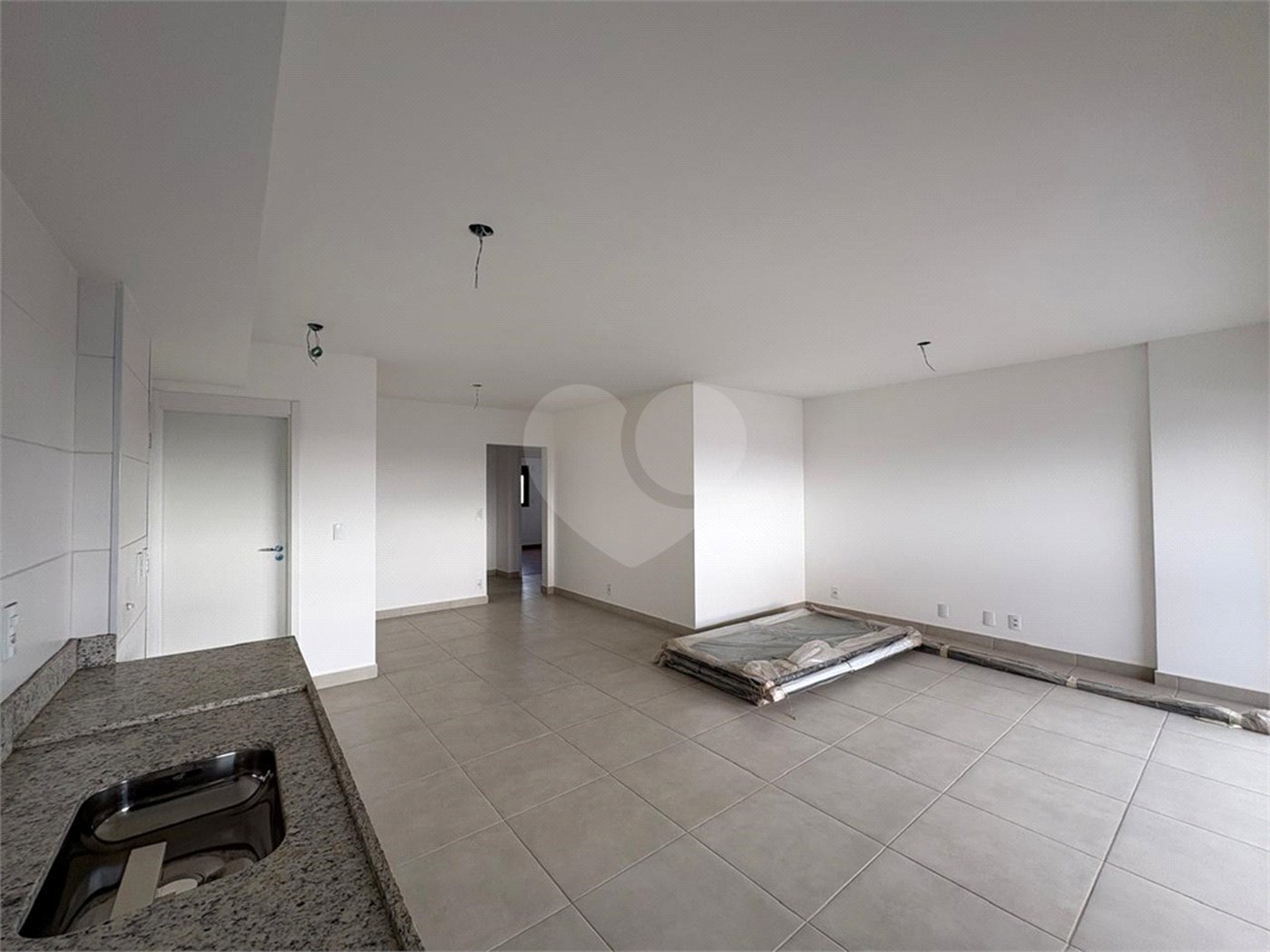 Apartamento à venda com 3 quartos, sendo 1 suíte,  em Jardim Faculdade, Sorocaba, SP