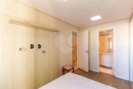 Apartamento à venda com 3 quartos, sendo 1 suíte, em Mooca, São Paulo, SP