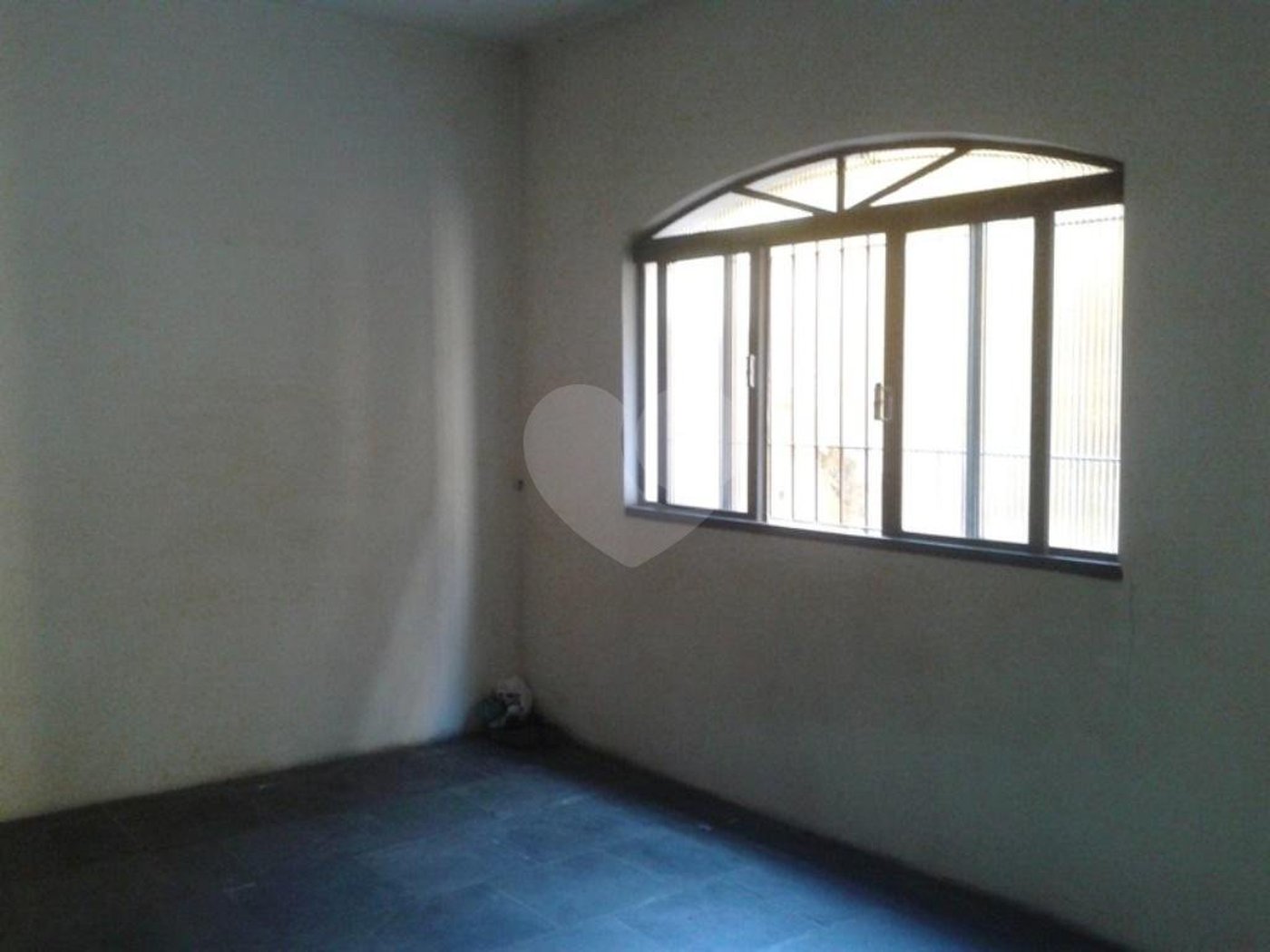 Sobrado à venda ou para alugar com 3 quartos, sendo 1 suíte,  em Horto, São Paulo, SP