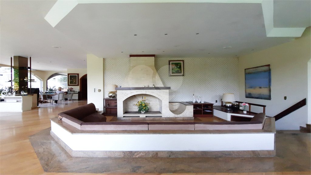 Casa à venda com 11 quartos, sendo 6 suítes, em Taquara, Rio de Janeiro, RJ