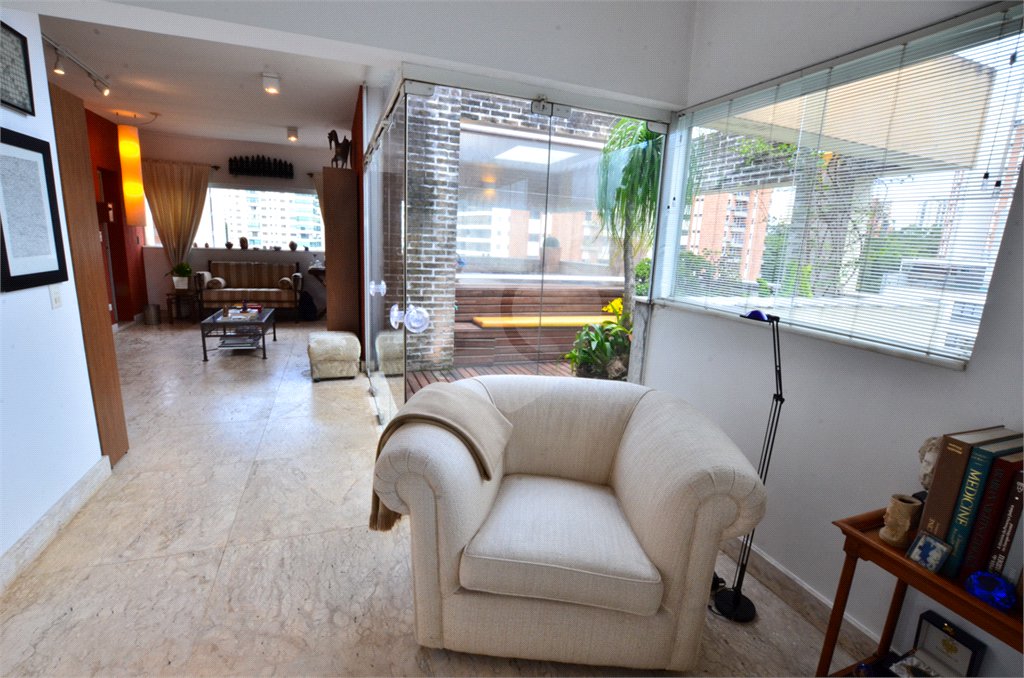 Cobertura à venda com 4 suítes em Vila Suzana, São Paulo, SP