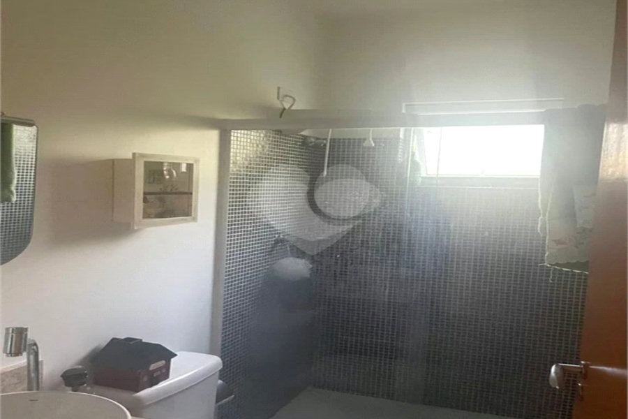 Sobrado à venda com 3 suítes em Horto, São Paulo, SP