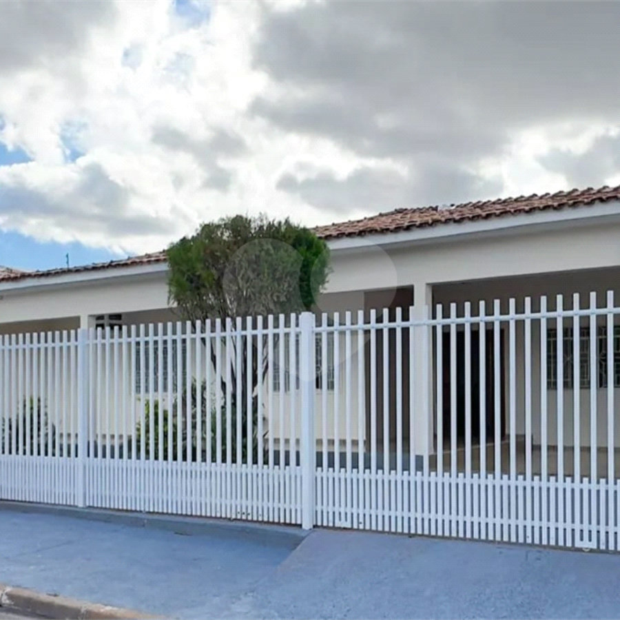 Casa Térrea à venda com 3 quartos, sendo 1 suíte, em Morada da Serra, Cuiabá, MT