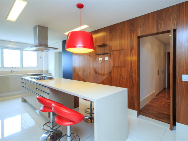 Apartamento à venda com 4 suítes em Alto da Boa Vista, São Paulo, SP