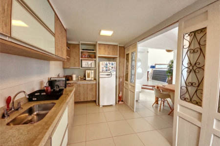 Casa à venda com 4 suítes em Praia Rasa, Armação dos Búzios, RJ