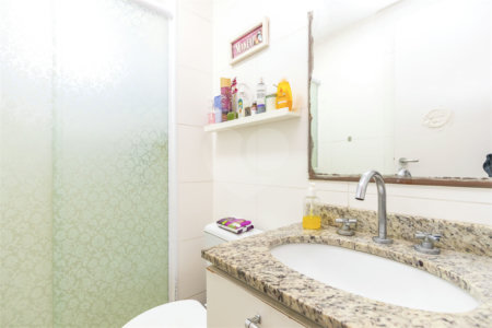 Apartamento à venda com 2 quartos, sendo 1 suíte,  em Bosque da Saúde, São Paulo, SP