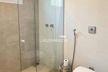 Casa à venda com 4 quartos, sendo 3 suítes, no condomínio Portal das Àguas, Três Lagoas - MS