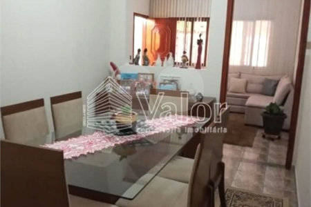 Casa Térrea com 2 dormitórios, sendo 1 suíte.