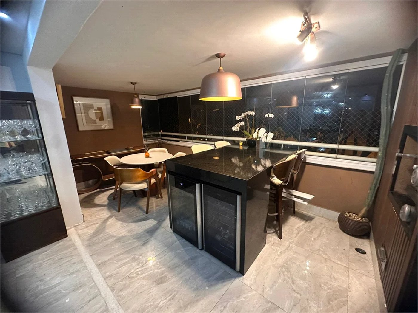 Apartamento à venda com 4 quartos, sendo 3 suítes,  em Paraíso do Morumbi, São Paulo, SP