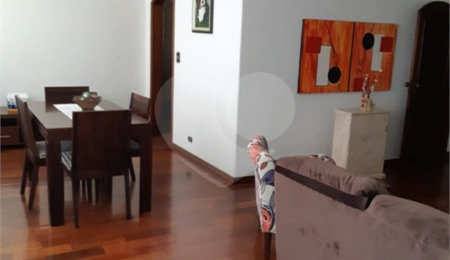 Sobrado à venda com 3 quartos, sendo 2 suítes,  em Vila Paulicéia, São Paulo, SP