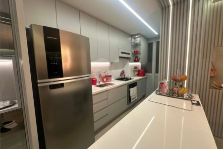 Apartamento à venda com 3 quartos, sendo 2 suítes, em Santo Amaro, São Paulo, SP