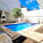 Sobrado com 4 suítes, 5 vagas e Piscina - Palmas do Tremembé