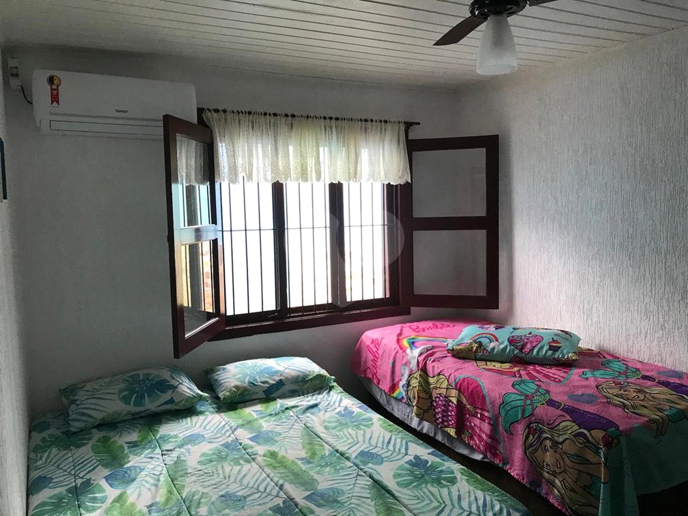 Casa Térrea à venda com 4 quartos, sendo 1 suíte, em Boracéia, São Sebastião, SP