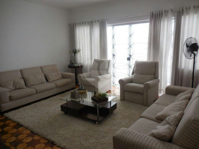 Casa à venda com 4 quartos, sendo 3 suítes,  em Jardim Franca, São Paulo, SP