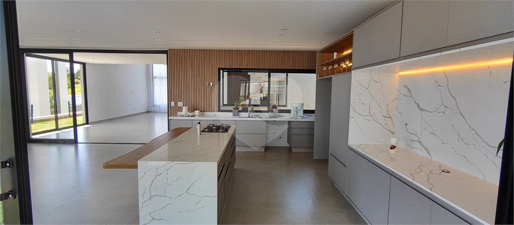Casa à venda com 4 suítes no condomínio Campos de Santo Antonio II, Itu - SP
