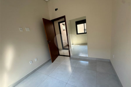 Casa à venda com 3 quartos, sendo 1 suíte, no condomínio Vila Ytu, Indaiatuba - SP