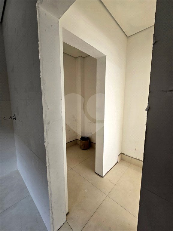 Casa à venda com 4 quartos, sendo 3 suítes, no condomínio Alphaville Nova Esplanada 4, Votorantim - SP