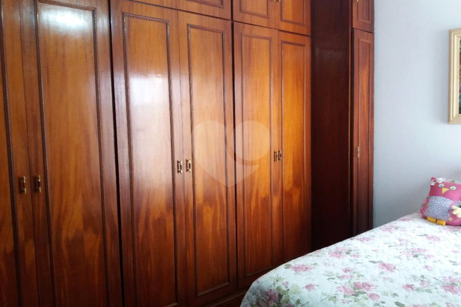 Sobrado à venda ou para alugar com 3 quartos, sendo 1 suíte, em Anália Franco, São Paulo, SP