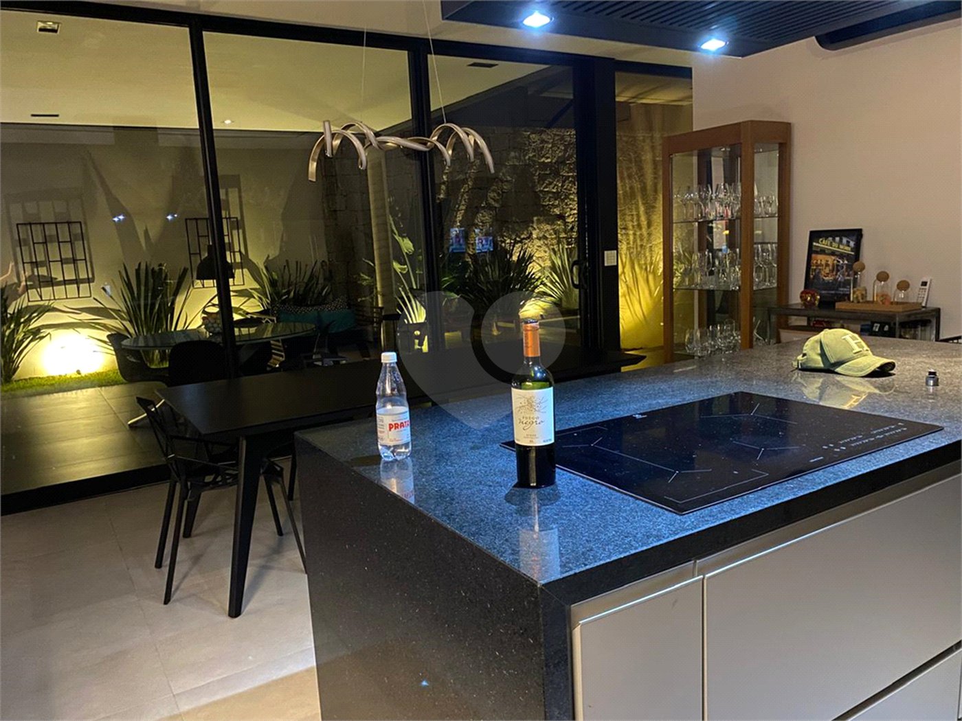 Casa à venda com 4 suítes no condomínio Villas do Golfe, Itu - SP