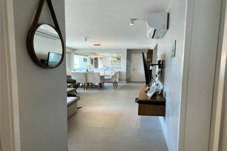 Apartamento à venda com 3 suítes em Jardim Caboré, São Paulo, SP