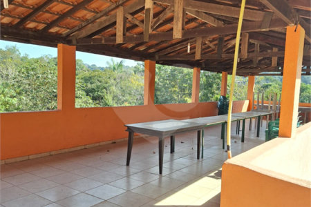 Chácara à venda ou para alugar com 3 quartos, sendo 1 suíte,  em Parque Residencial Itapeti, Mogi das Cruzes, SP