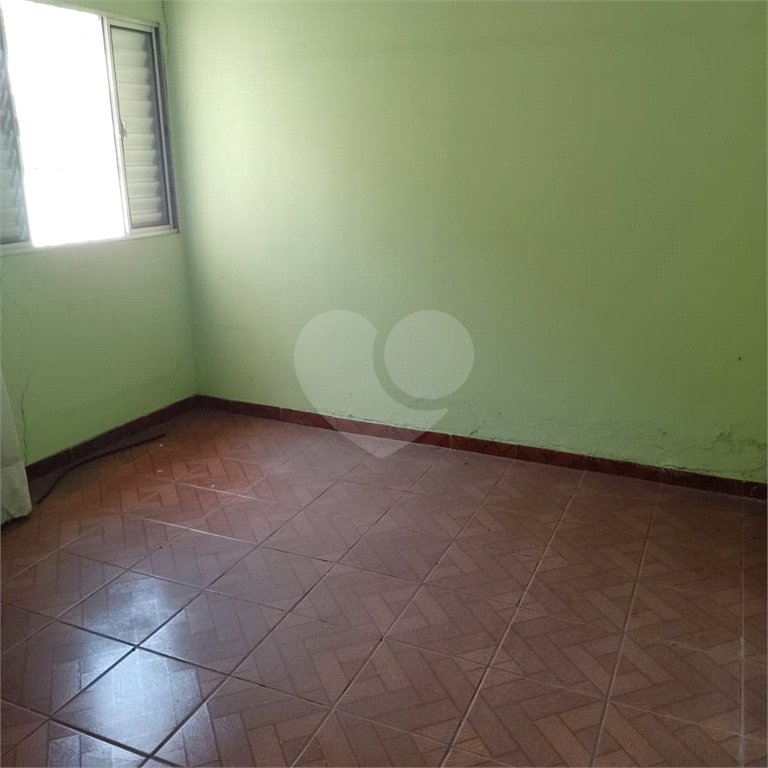 Casa Térrea à venda com 2 quartos em Parque Maria Domitila, São Paulo, SP