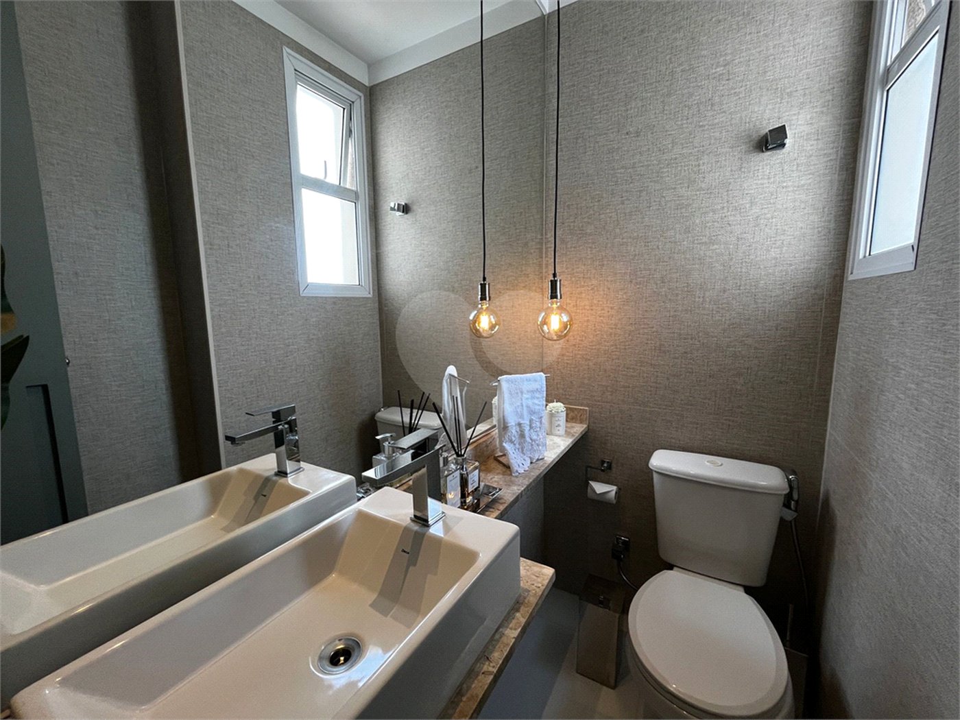 Apartamento à venda com 2 quartos, sendo 1 suíte, em Santa Teresinha, São Paulo, SP